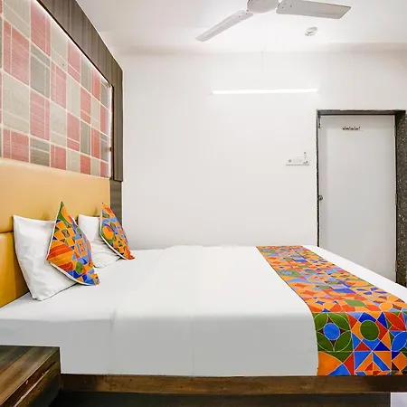 Fabhotel Ratna Palace - Inside Baronet Complex-2